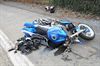 Motorrijdster zwaar gewond bij botsing