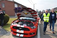 Mustang Fever:lokt veel volk en auto's