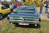 Mustang Fever:lokt veel volk en auto's