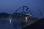 Plaatsing brug was toeristische attractie