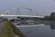 Plaatsing brug was toeristische attractie