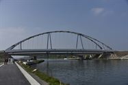 Plaatsing brug was toeristische attractie