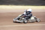 Jonge racers en karts brengen spektakel op Helzold