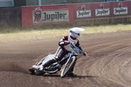 Jonge racers en karts brengen spektakel op Helzold