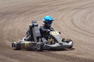 Jonge racers en karts brengen spektakel op Helzold