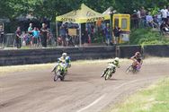 Jonge racers en karts brengen spektakel op Helzold