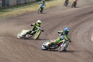 Jonge racers en karts brengen spektakel op Helzold