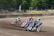 Jonge racers en karts brengen spektakel op Helzold