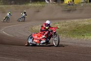 Jonge racers en karts brengen spektakel op Helzold
