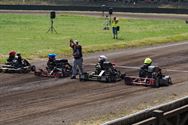 Jonge racers en karts brengen spektakel op Helzold