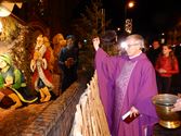 Heusdense kerststal is ingezegend