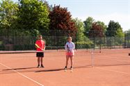 Tennissers kunnen weer hun balletjes kloppen
