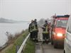 Hulpdiensten redden vuilniszak uit kanaal