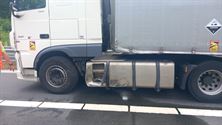 Twee auto's en vrachtwagen botsen op E314