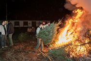 Kerstboomverbranding werd een gezellig evenement