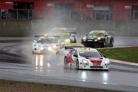 10 Hours of Zolder: race met blutsen en builen