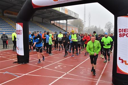 161 lopers op de Veen en door de bossen