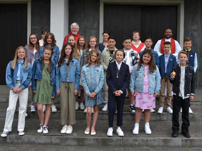 17 vormelingen in Boekt