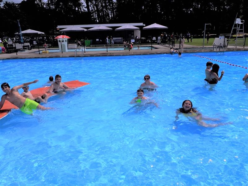 1865 zwemmers door slecht weer op Terlaemen.