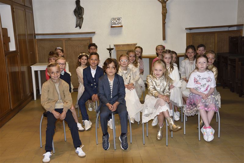 19 eerste communicanten uit Bolderberg