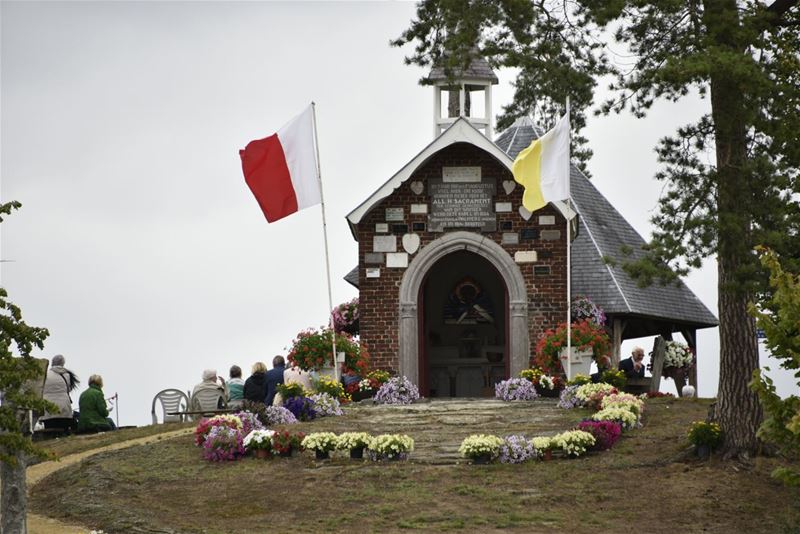 2 openluchtmissen aan de Sacramentskapel