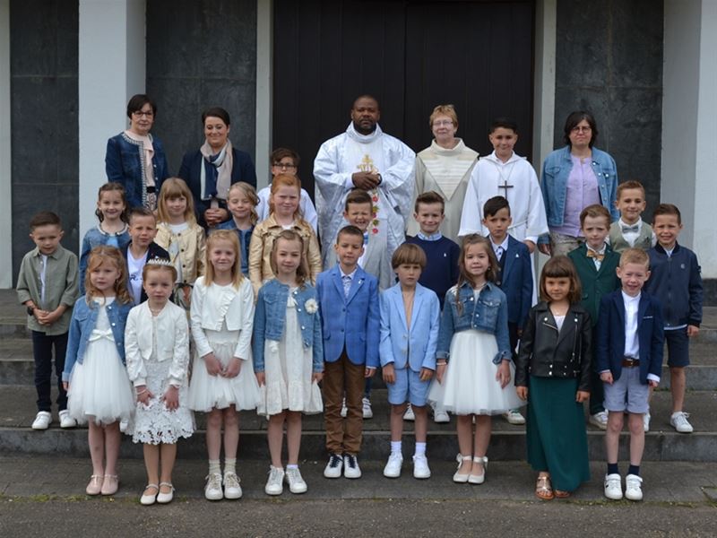 21 communicanten in Boekt