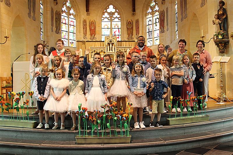 21 kinderen doen eerste communie in Zolder