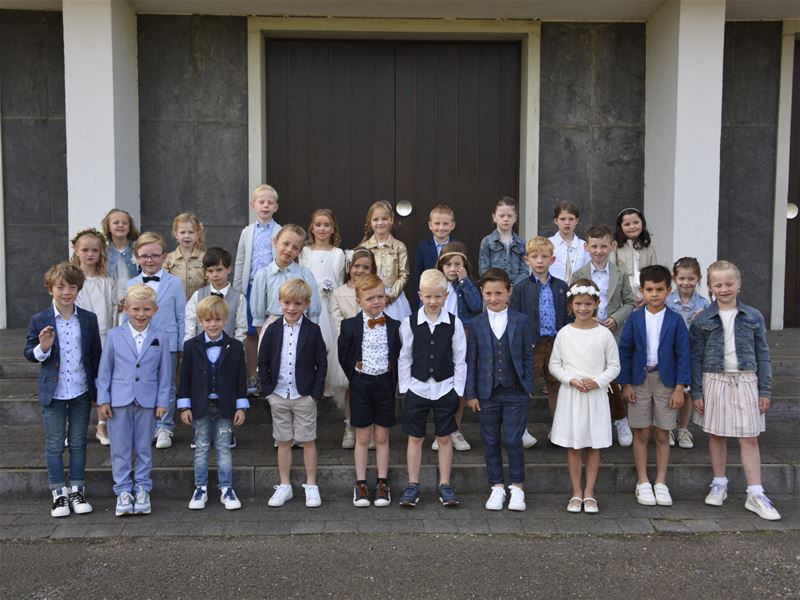 28 eerste communicanten uit Bolderberg