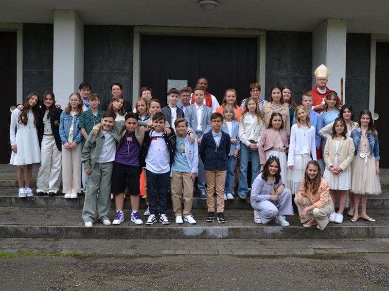 28 vormelingen uit Boekt en Viversel