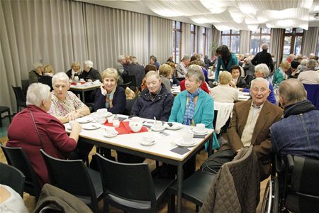 300 senioren genieten van 'Marina'