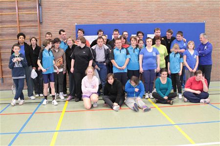 60 spelers op G-badmintontornooi