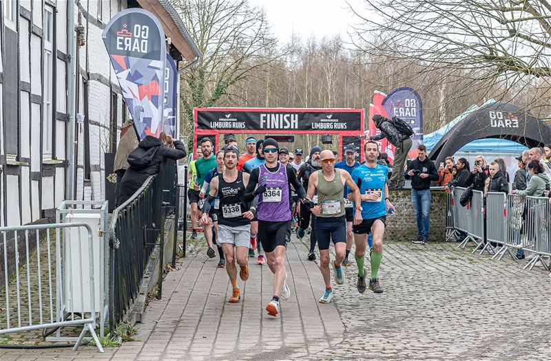 861 lopers op verschillende nummers van VijverRun