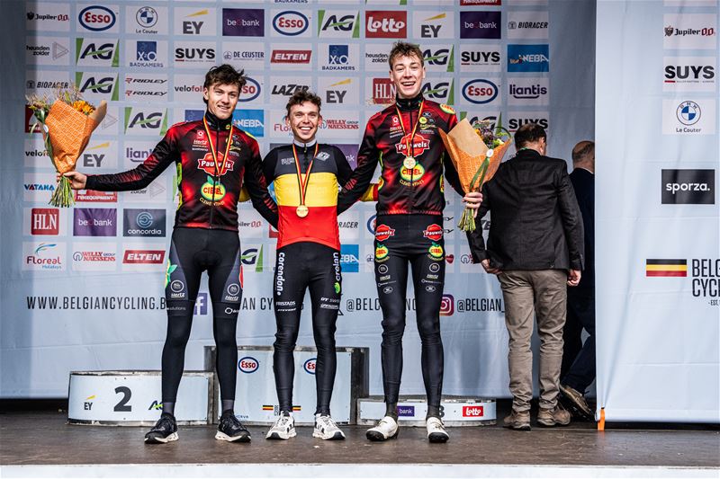 Aaron Dockx wint de enige titelsprint