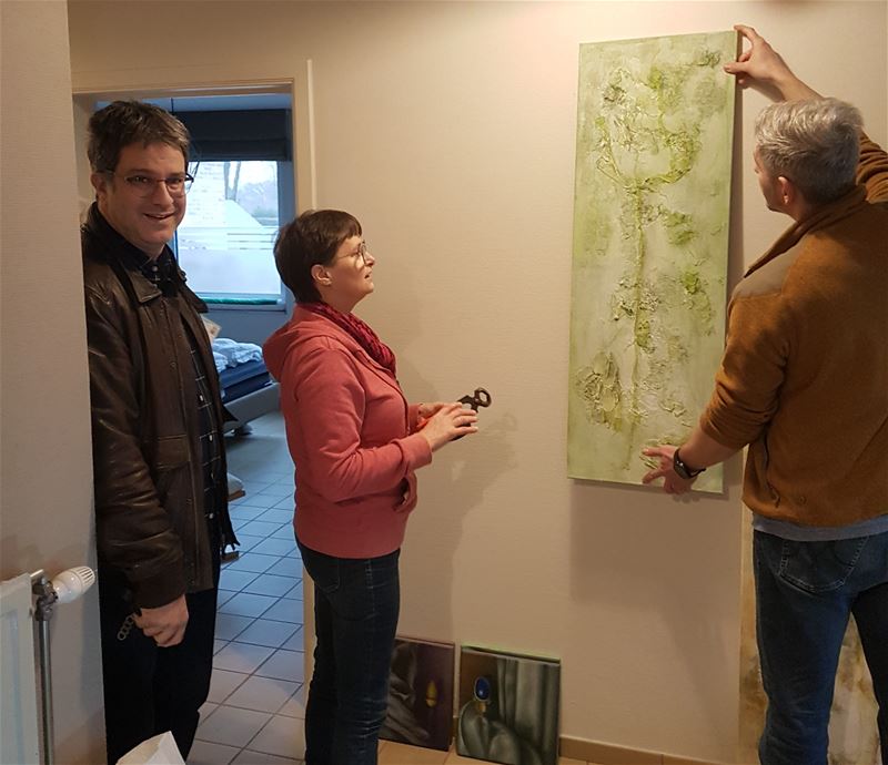Academie hangt nieuwe kunstwerken in Zorghuis