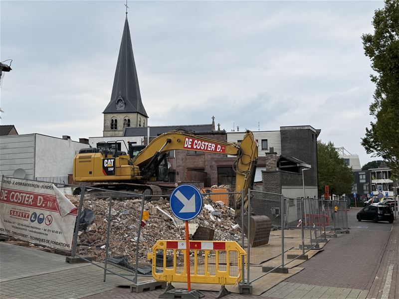 Afbraak gestart voor nieuw woonproject in Zolder