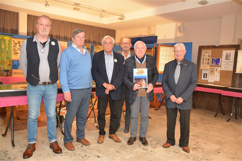 Al 50 jaar spitten in het Heusdense verleden