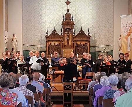 Amicantus zingt in Maaseik en Koersel