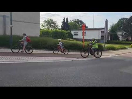 Applaus voor de fietsers ook in Viversel