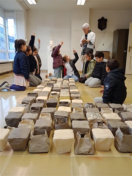 Artikel 27: 5000 bezoekers en € 12.000 opbrengst