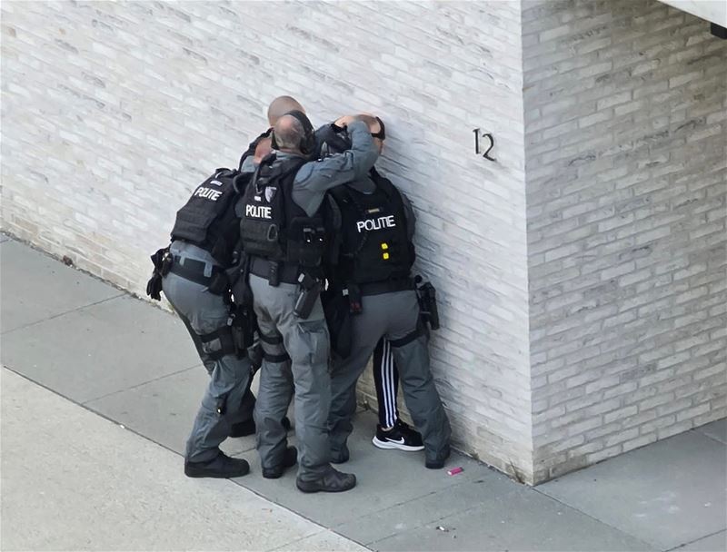 Bende drugsdealers en internetoplichters gevat