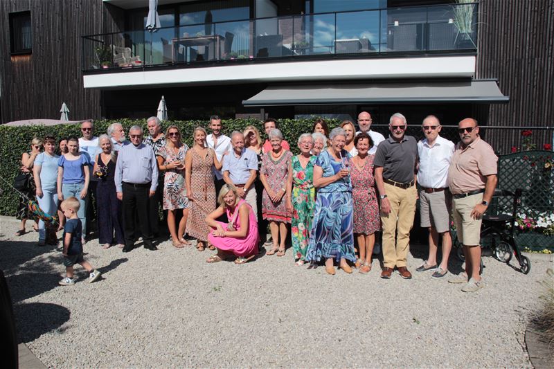 Bewoners van De Kapelanijen hielden zomerdrink