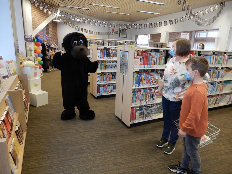 Bib maakt feest van Jeugdboekenmaand