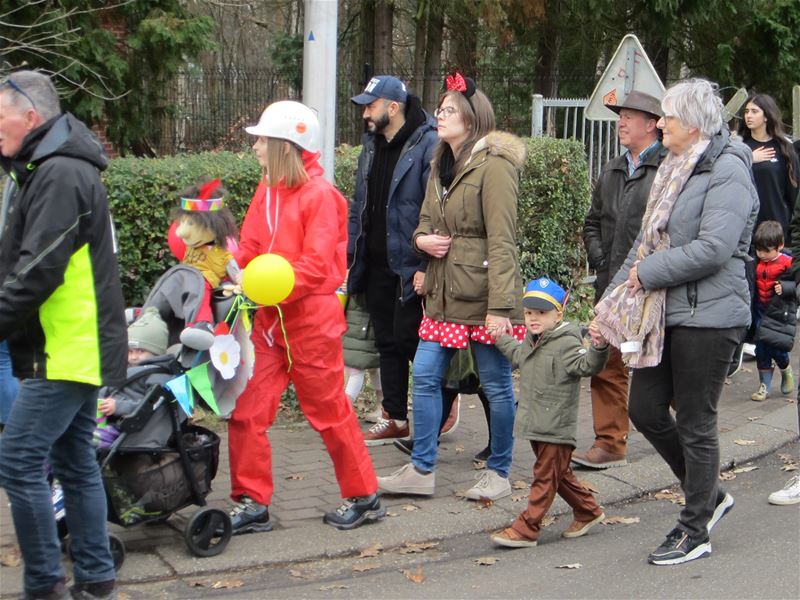 Bij Pagadder krioelde het van de bouwvakkers