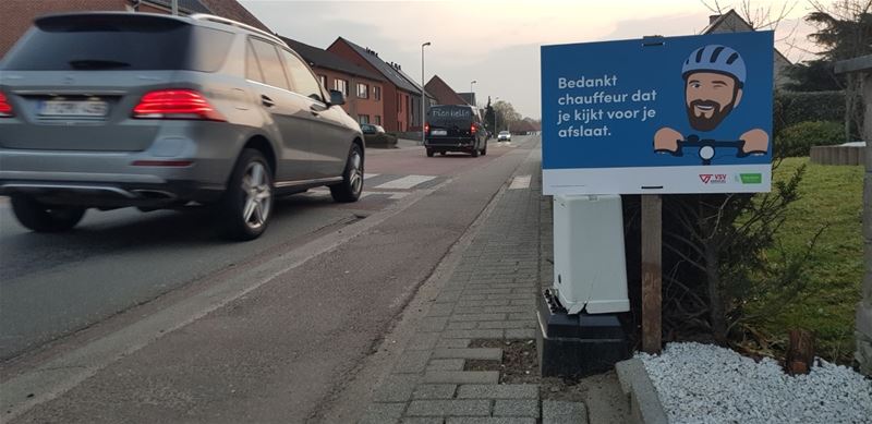 Bordjes voor begrip tussen fietsers en bestuurders