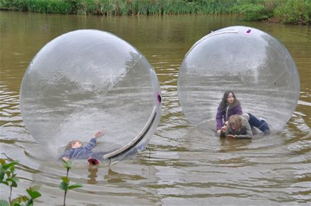 Bovy Feest deint op de golven van het weer