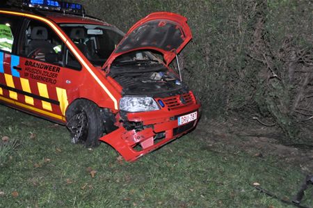 Brandweer crasht op weg naar ongeval