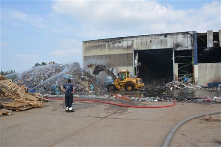 Brandweer heeft hele dag nageblust