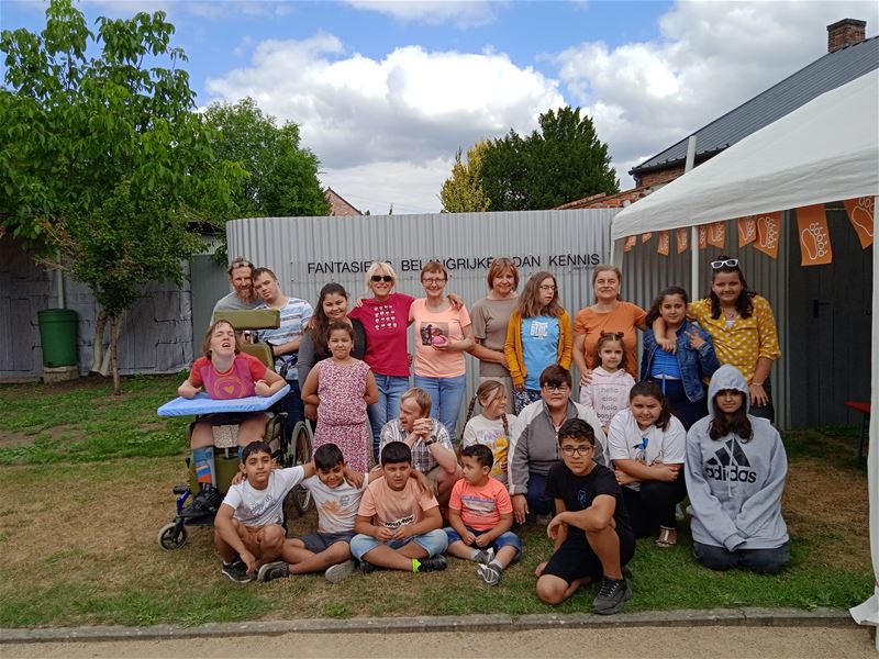 Buren op bezoek in Het Berenhuis