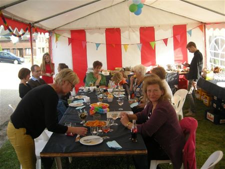 Buurtfeest in Sakstraat en Wijngaardstraat