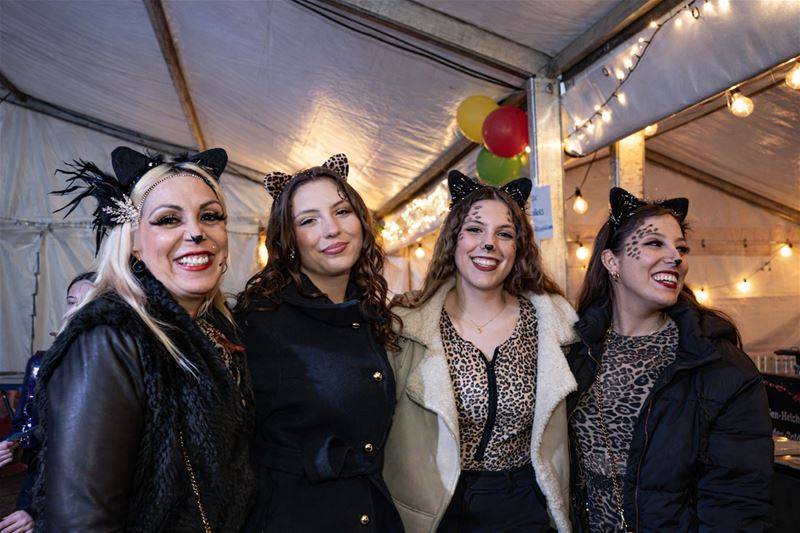 Carnavalsweekend is ingezet met verkleed bal